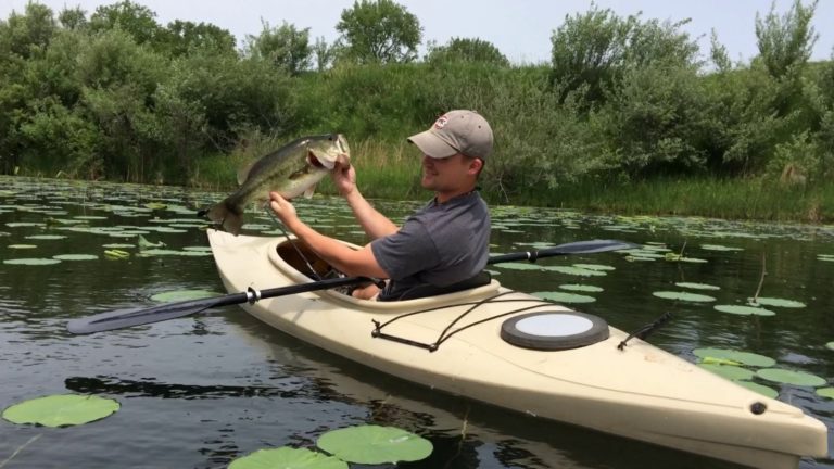 Video of a 6lb+ Bass out of a Kayak!